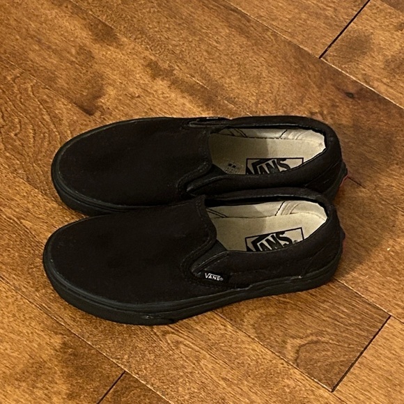 Vans Black Slip-On Shoes, women’s size 6 / EUR 36 - Picture 3 of 7